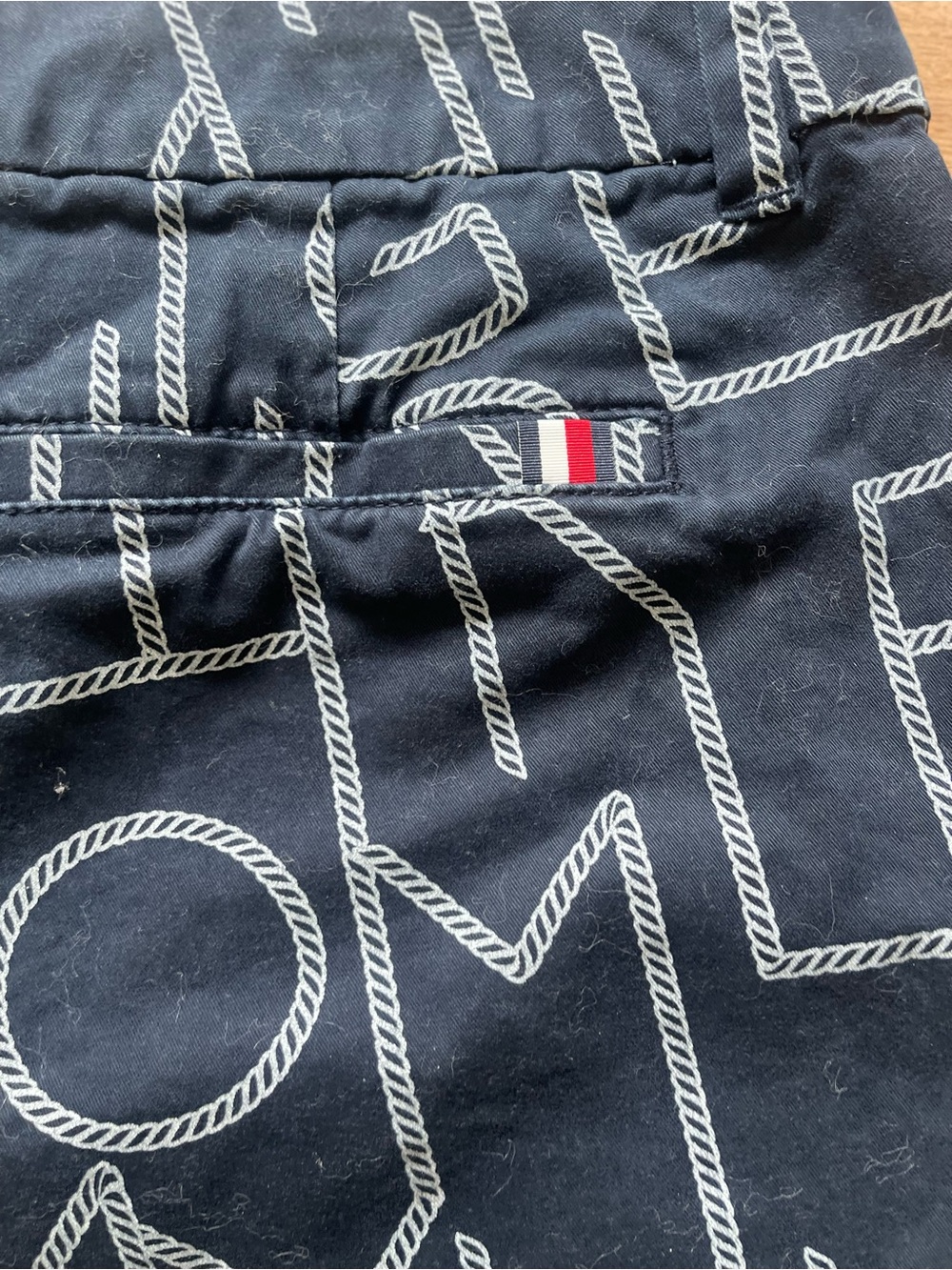 Tommy Hilfiger TH Flex | 5” Navy Shorts Rope Letter Print | Women’s 12 - Picture 7 of 8